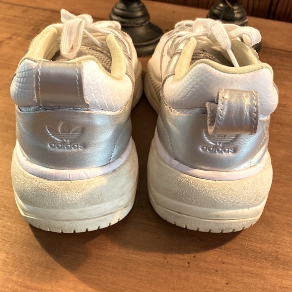 ADIDAS leather platform SUPERCOURT shoes. Size 8.5. Only worn a few times. - Picture 2 of 6